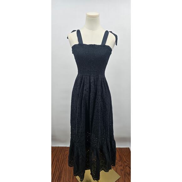 Xuba
Smocked Boho Tie Shoulder Eyelet Dress - Picture 1 of 4